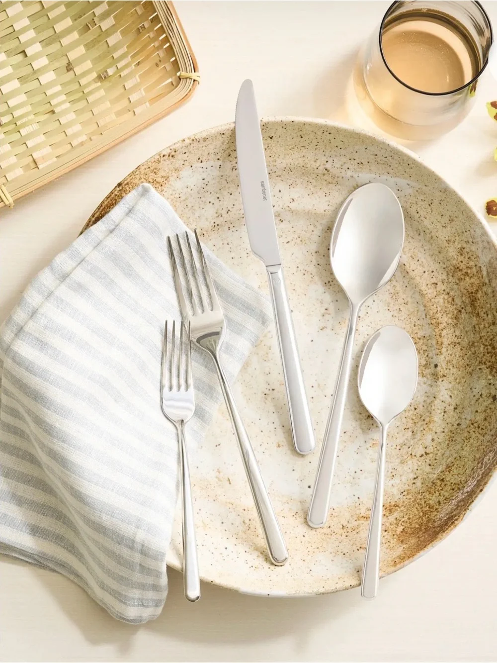 Quince Gia Minimalist 20 Piece Flatware Stainless Steel Set